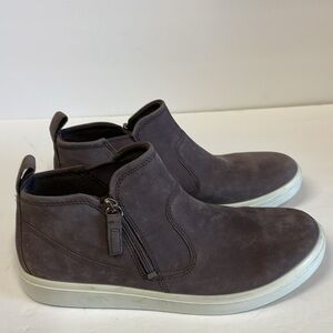 Ecco Shale Nubuck Zippered Ankle Bootie